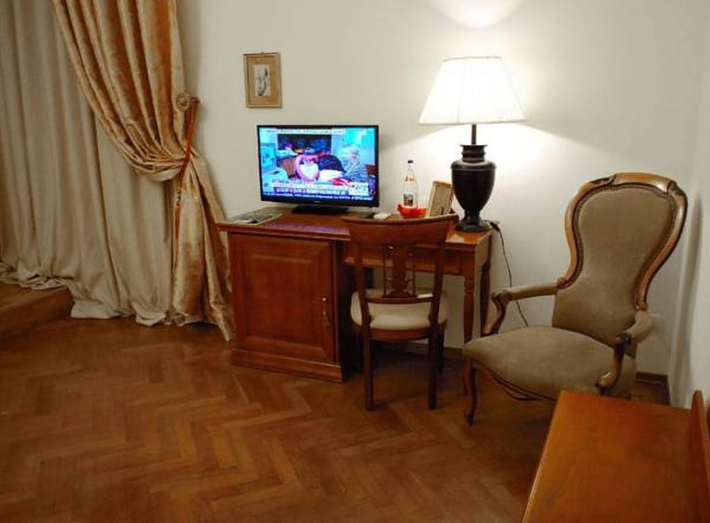 Grand Boutique Hotel Bucharest Exterior photo