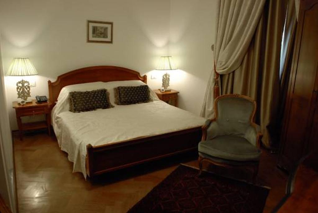 Grand Boutique Hotel Bucharest Exterior photo